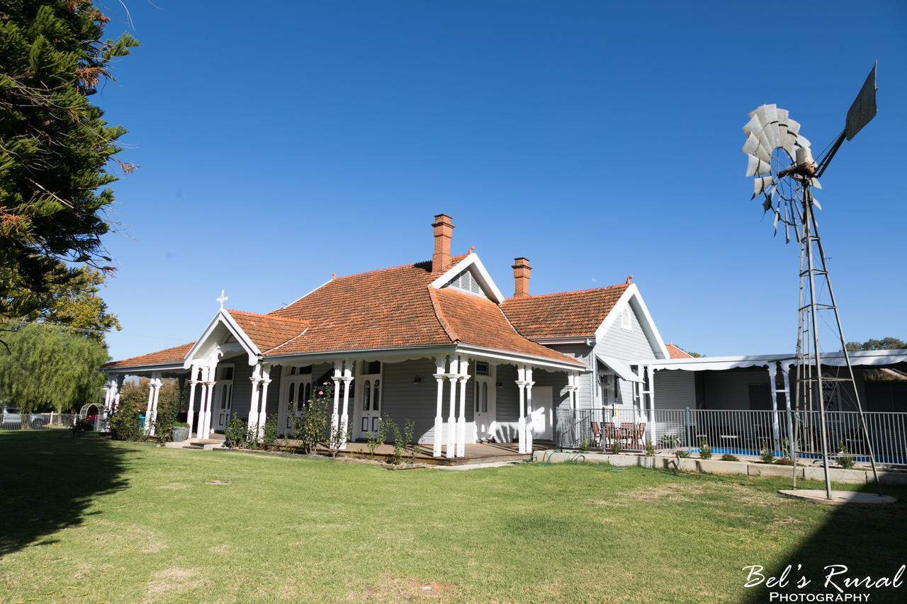 The Convent Boutique Accommodation Hay Exterior foto